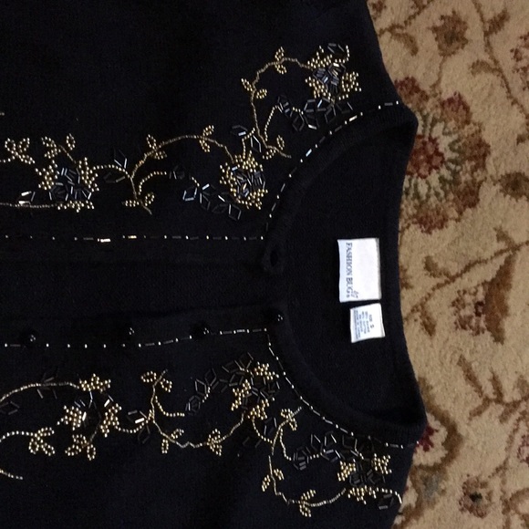 Sweater - Picture 3 of 3